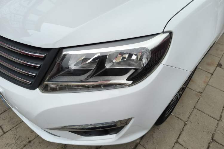 Used FORTHING S500 2016 1.6L Manual Luxury Version Left Front Headlight