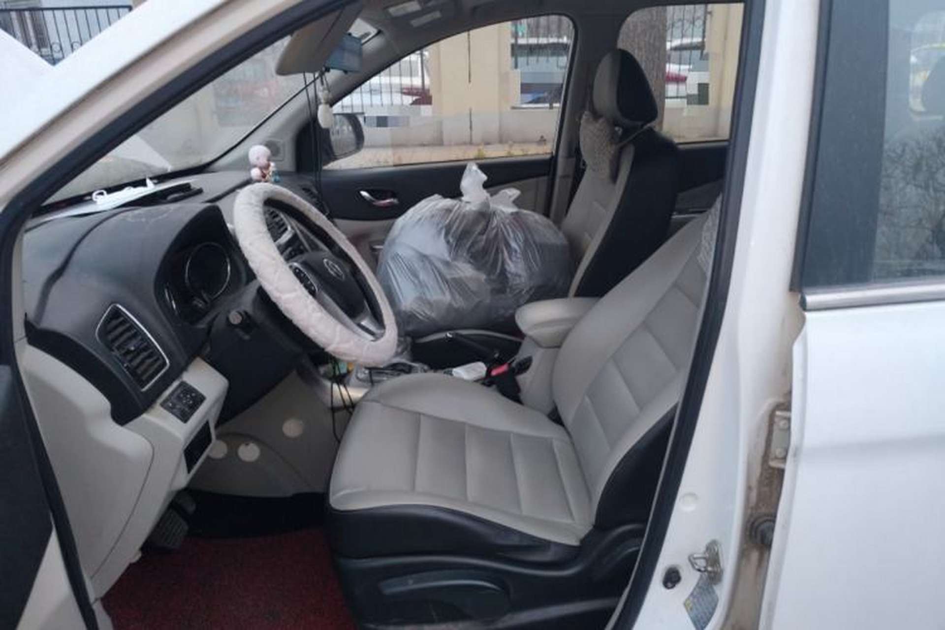 Used FORTHING S500 2016 1.6L CVT Deluxe Model Left Front Seat