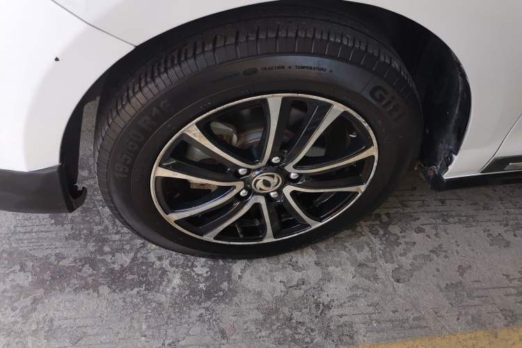 Used FORTHING S500 2016 1.6L Manual Luxury Model Left Front Wheel Hub
