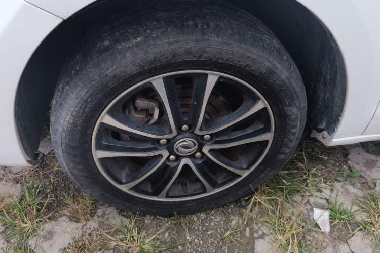 Used FORTHING S500 2016 1.6L CVT Luxury Model Left Front Wheel Hub