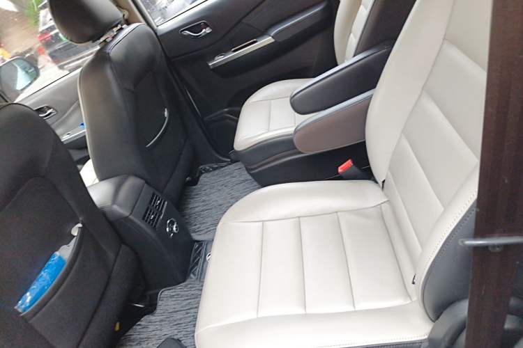 Used FORTHING S500 2016 1.6L CVT Deluxe Model Left Rear Seat