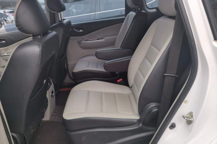 Used FORTHING S500 2016 1.6L CVT Luxury Model Left Rear Seat