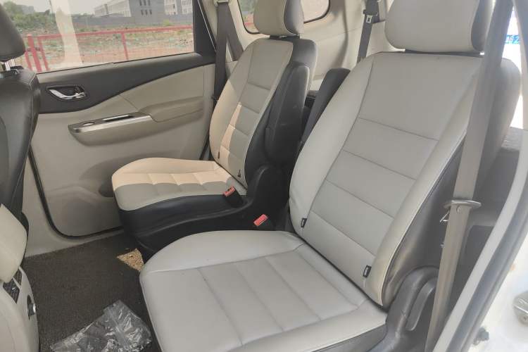 Used FORTHING S500 2016 1.6L CVT Luxury Model Left Rear Seat