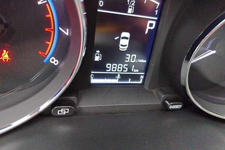 Used FORTHING S500 2016 1.6L CVT Deluxe Model Odometer Close Up