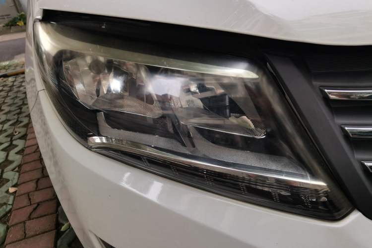 Used FORTHING S500 2016 1.6L CVT Deluxe Model Right Front Headlight