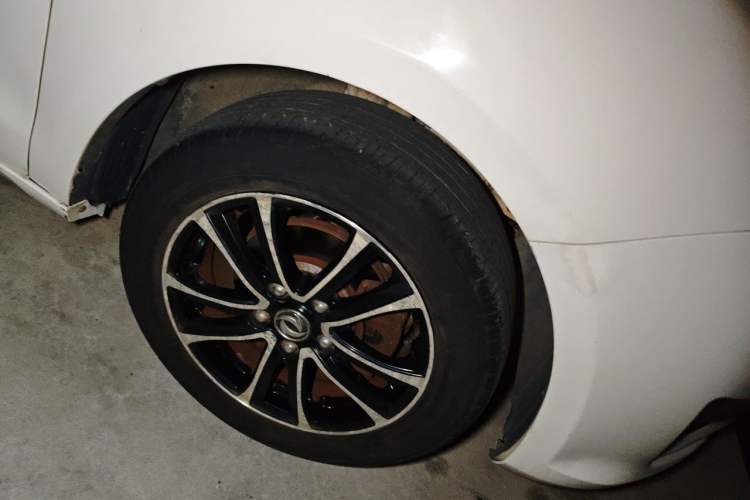 Used FORTHING S500 2016 1.5L Manual Comfort Model Right Front Wheel Hub