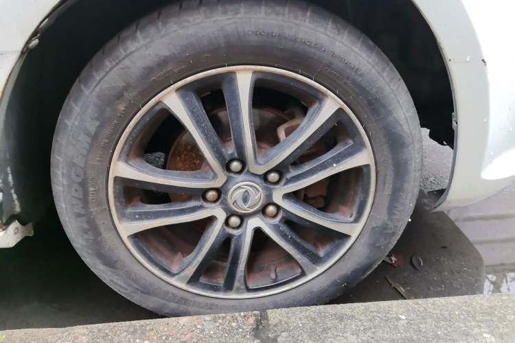 Used FORTHING S500 2016 1.6L Manual Luxury Model Right Front Wheel Hub