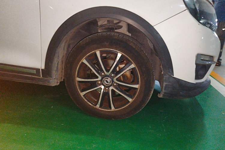 Used FORTHING S500 2016 1.5L Manual Comfort Model Right Front Wheel Hub