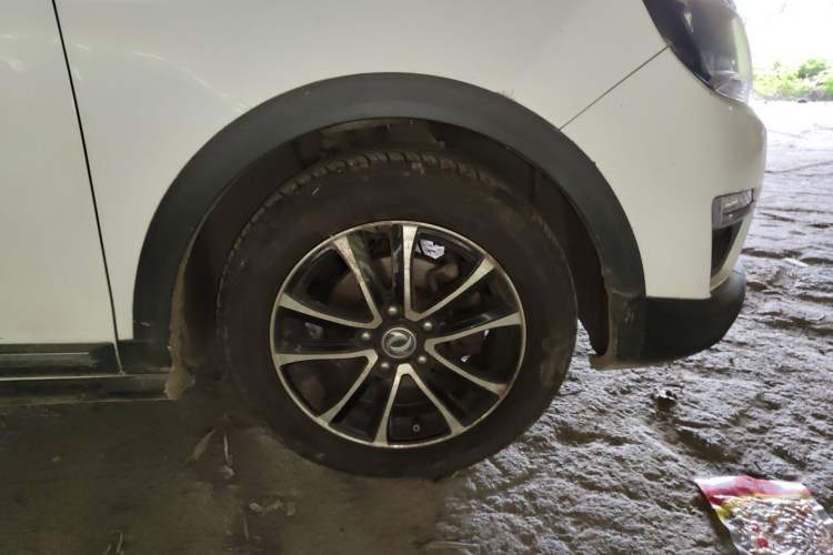 Used FORTHING S500 2016 1.5L Manual Luxury Model Right Front Wheel Hub