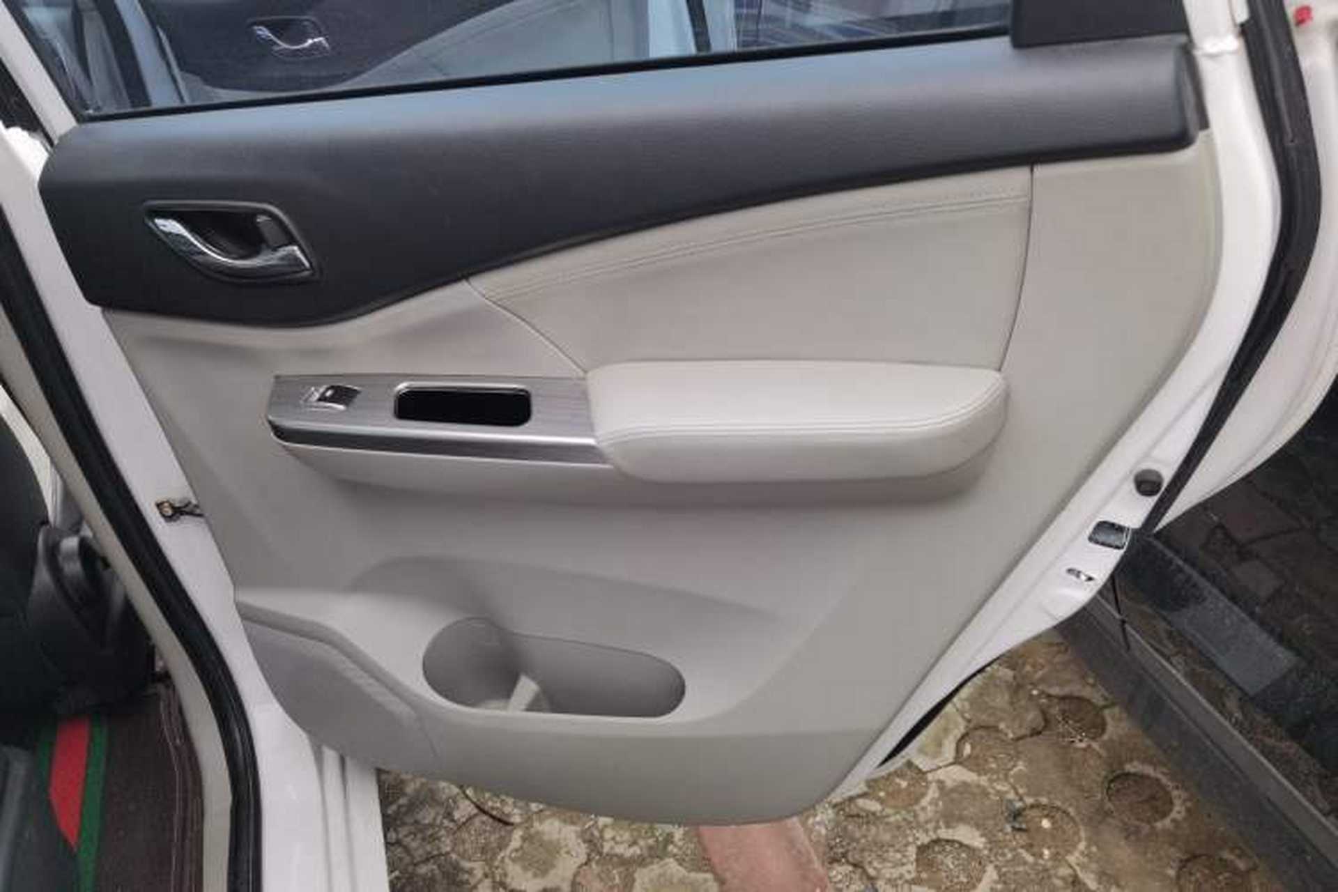 Used FORTHING S500 2016 1.6L CVT Luxury Model Right Rear Door Interior