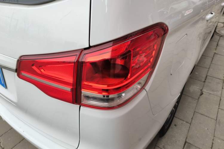 Used FORTHING S500 2016 1.6L Manual Luxury Version Right Rear Taillight
