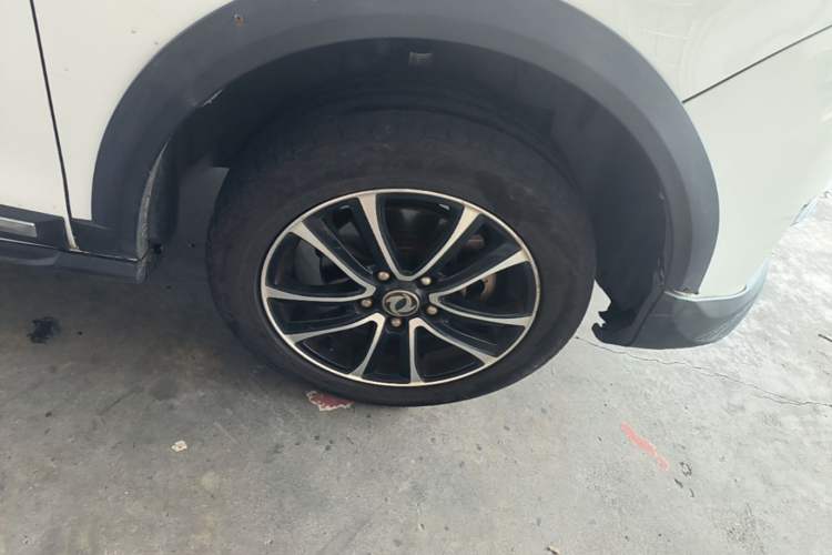 Used FORTHING S500 2016 1.6L CVT Deluxe Model Right Rear Wheel Hub