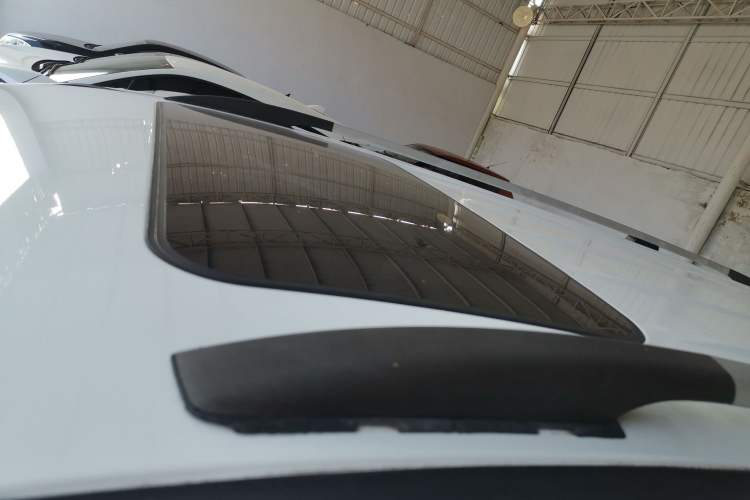 Used FORTHING S500 2016 1.6L Manual Luxury Model Roof