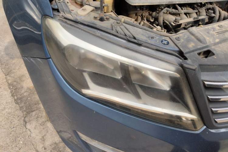 Used FORTHING S500 2016 1.5L Manual Comfort Model Right Front Headlight