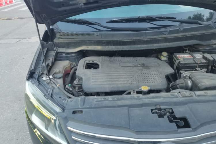 Used FORTHING S500 2017 1.5L Manual Luxury Model Engine Bay Right