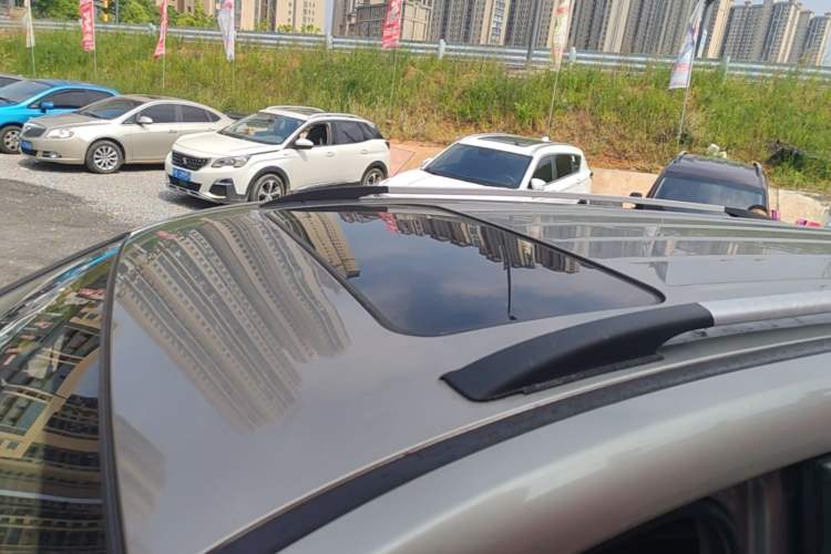 Used FORTHING S500 2017 1.5L Manual Luxury Model Roof