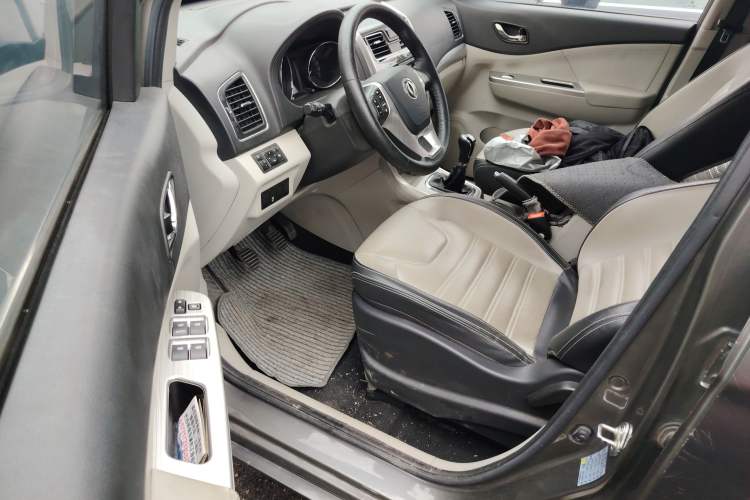 Used FORTHING S500 2017 1.5L Manual Luxury Model Driver Seat