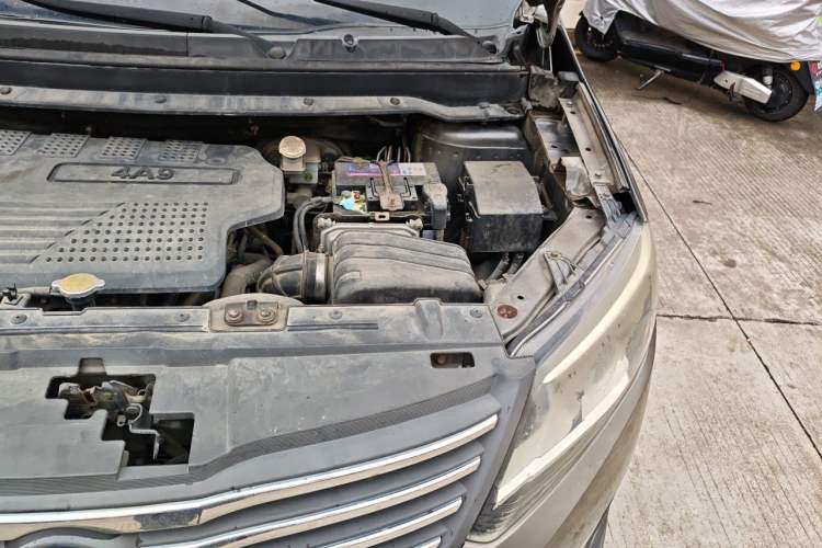 Used FORTHING S500 2017 1.5L Manual Elite Model Engine Bay Left