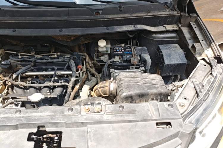 Used FORTHING S500 2017 1.5L Manual Elite Model Engine Bay Left