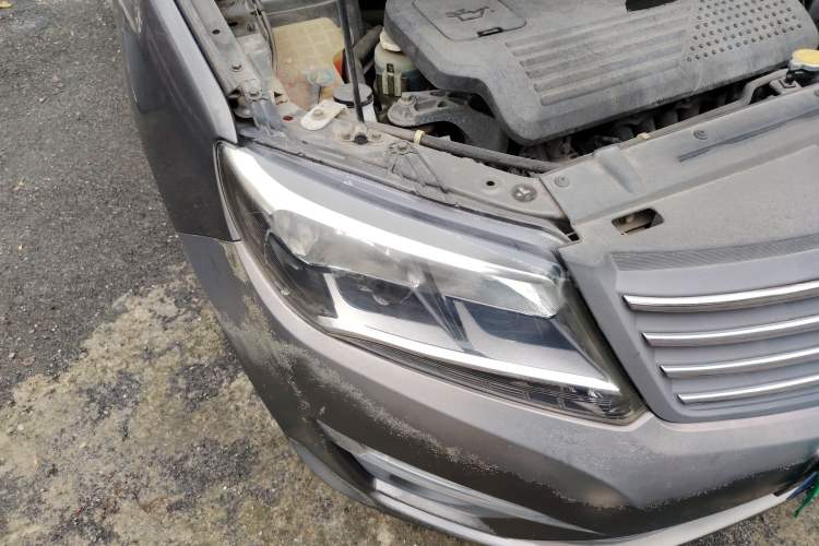 Used FORTHING S500 2017 1.5L Manual Luxury Model Right Front Headlight