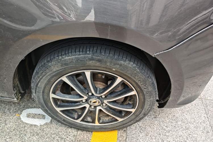 Used FORTHING S500 2017 1.5L Manual Elite Model Right Front Wheel Hub