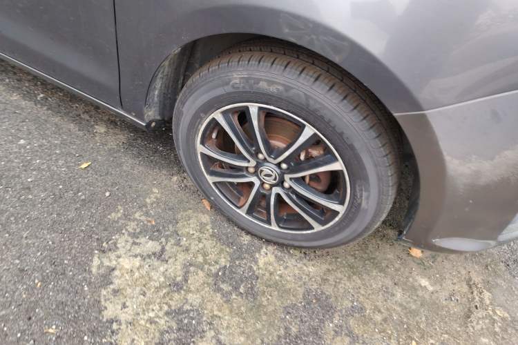 Used FORTHING S500 2017 1.5L Manual Luxury Model Right Front Wheel Hub
