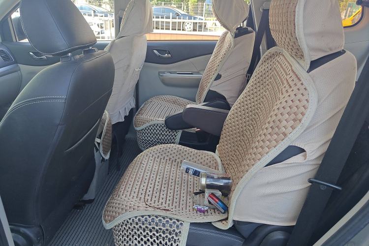 Used FORTHING S500 2017 1.5L Manual Luxury Model Interior 4