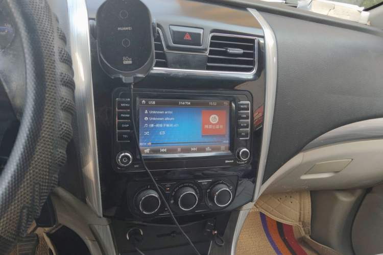 Used FORTHING S500 2017 1.5L Manual Luxury Model Audio And AC Panel
