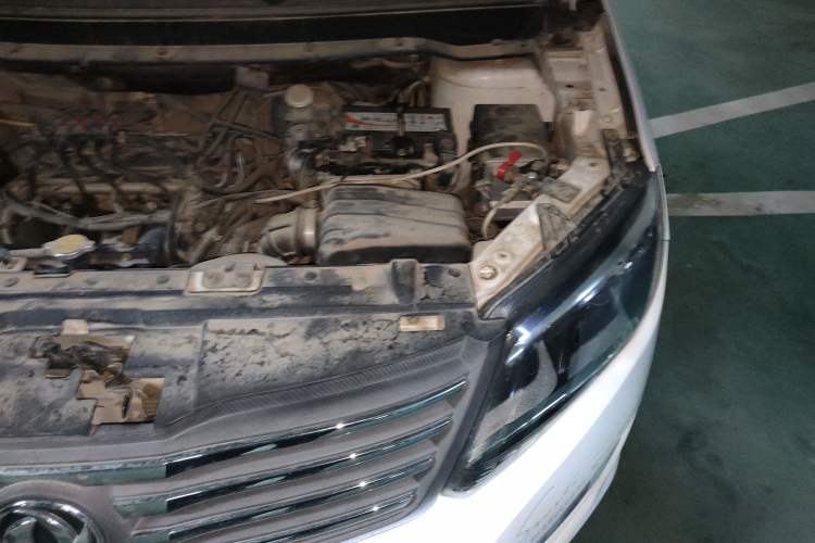 Used FORTHING S500 2017 1.5L Manual Elite Model Engine Bay Left