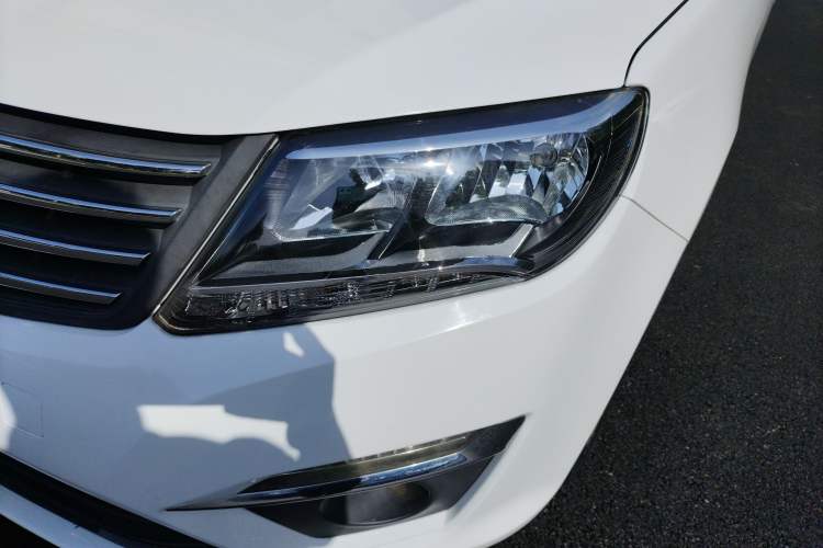 Used FORTHING S500 2017 1.5L Manual Luxury Model Left Front Headlight