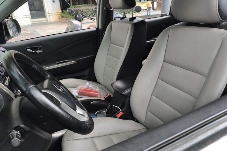 Used FORTHING S500 2017 1.5L Manual Elite Model Left Front Seat