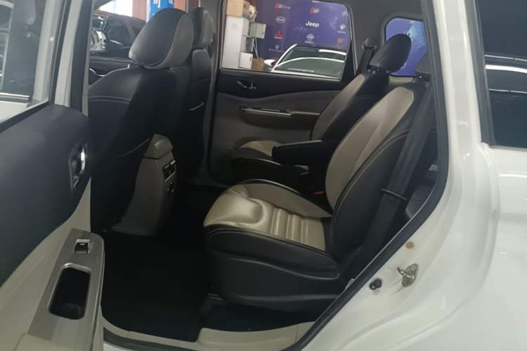 Used FORTHING S500 2017 1.5L Manual Luxury Model Left Rear Seat