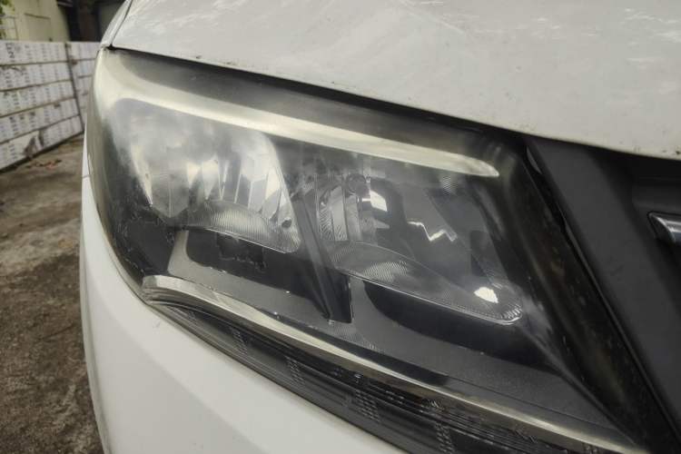 Used FORTHING S500 2017 1.5L Manual Elite Model Right Front Headlight
