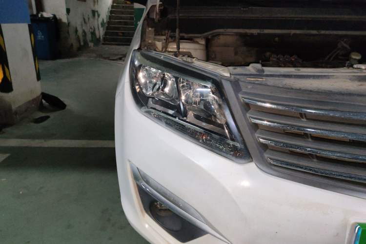 Used FORTHING S500 2017 1.5L Manual Elite Model Right Front Headlight