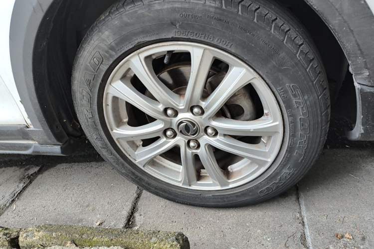 Used FORTHING S500 2017 1.5L Manual Elite Model Right Front Wheel Hub
