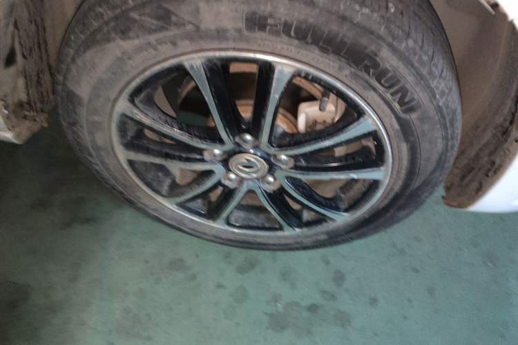 Used FORTHING S500 2017 1.5L Manual Elite Model Right Front Wheel Hub
