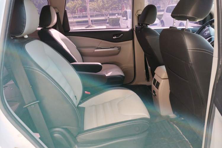 Used FORTHING S500 2017 1.5L Manual Luxury Model Right Rear Seat