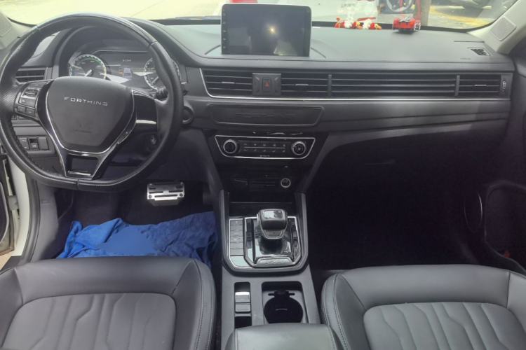 Used FORTHING S60 EV 2022 Comfort Edition Center Console