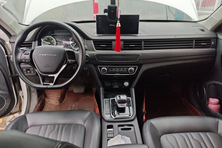 Used FORTHING S60 EV 2022 Comfort Edition Center Console