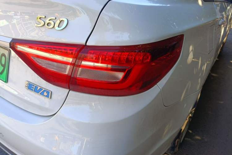 Used FORTHING S60 EV 2022 Comfort Edition Exterior 3