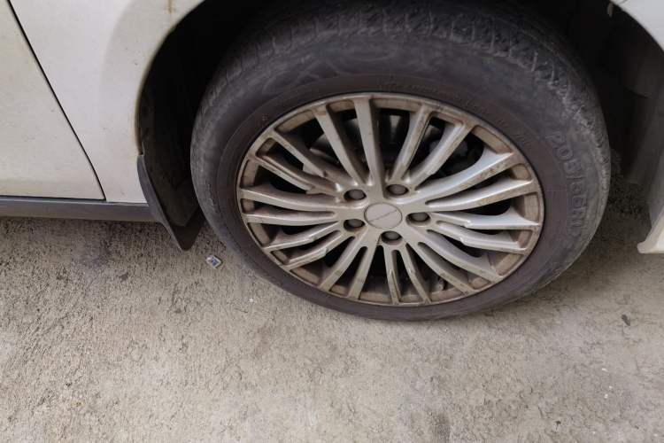 Used FORTHING S60 EV 2022 Comfort Edition Right Front Wheel Hub