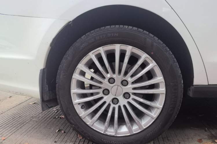 Used FORTHING S60 EV 2022 Comfort Edition Right Rear Wheel Hub