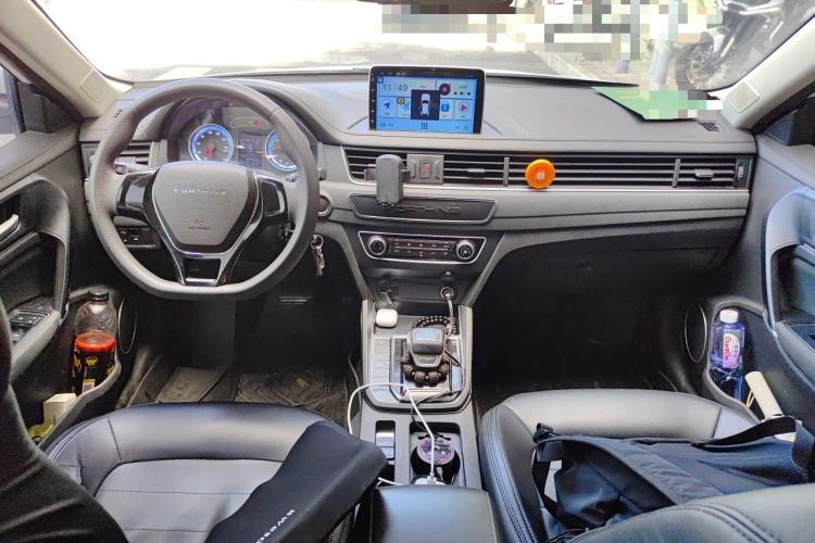 Used FORTHING S60 EV 2023 PRO Comfort Edition Center Console