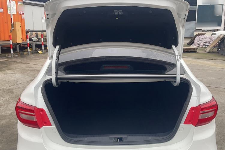 Used FORTHING S60 EV 2023 PRO Enjoyment Edition Trunk