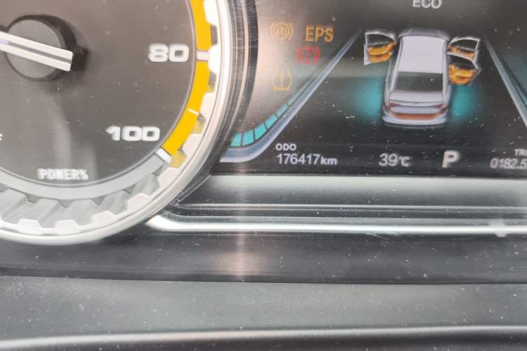 Used FORTHING S60 EV 2024 Elite Model Odometer Close Up
