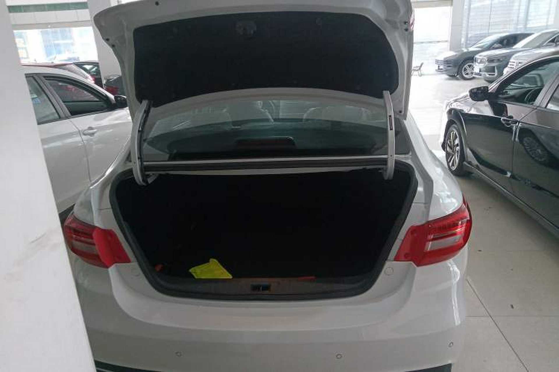 Used FORTHING S60 EV 2024 PRO Lightweight Edition Trunk
