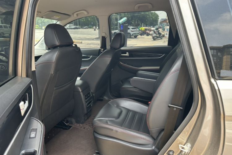 Used FORTHING SX6 2019 1.6L Manual Luxury Model China VI Standard Interior 6