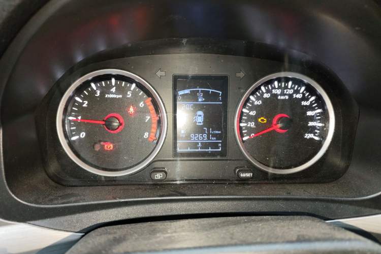 Used FORTHING SX6 2019 1.6L Manual Luxury Model China VI Standard Instrument Cluster