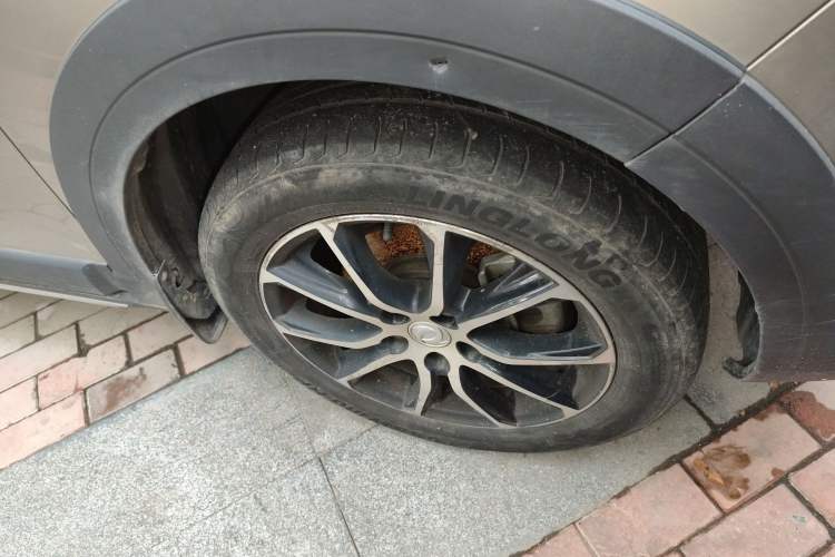 Used FORTHING SX6 2019 1.6L Manual Luxury Model China VI Standard Right Front Wheel Hub