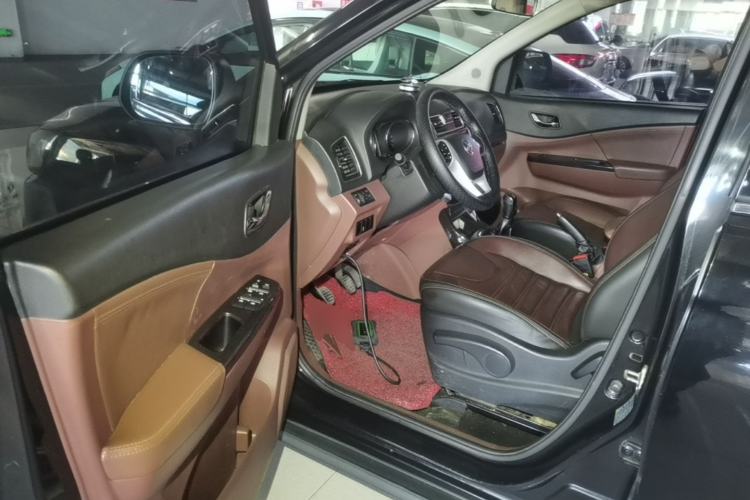 Used FORTHING SX6 2016 1.6L Manual Luxury Model Driver Seat